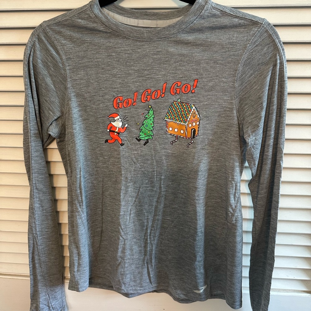 Brooks Gray Long Sleeve Running Shirt with Holiday Print